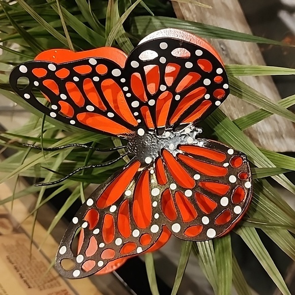 Butterfly plant stake - Picture 1 of 4